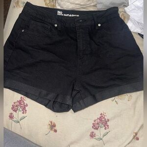 No Boundaries Women's Black Jean Shorts